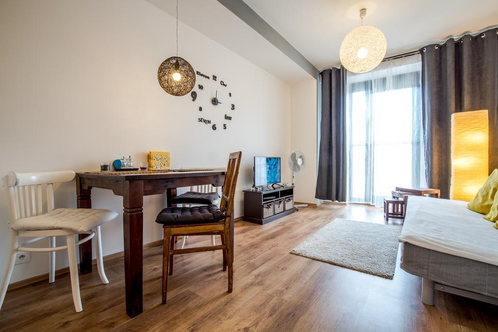 Old Town Modern Apartment By Kovee Pozsony Kültér fotó